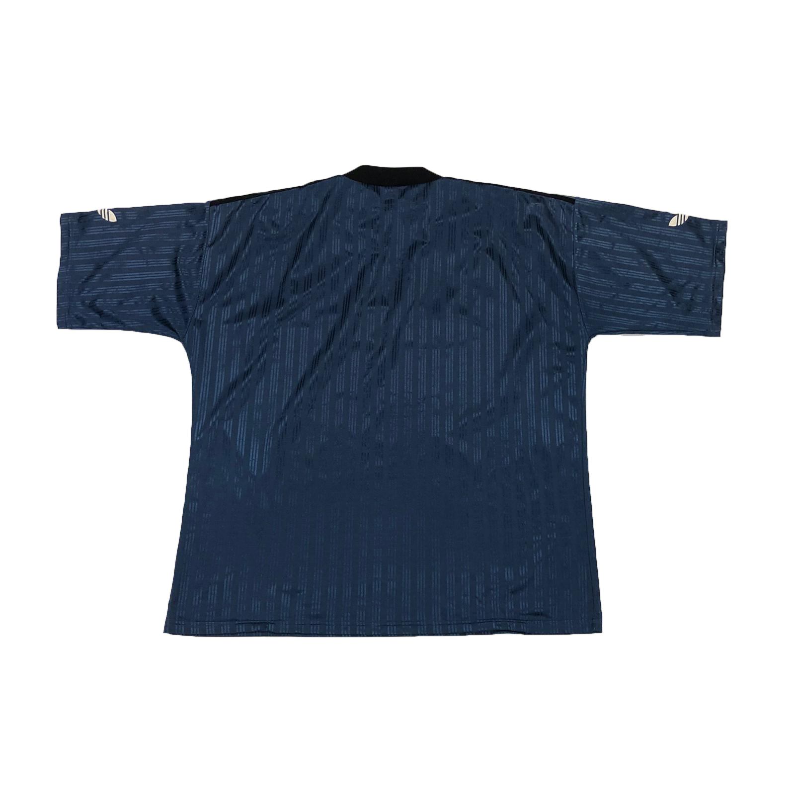 90's Adidas t-shirt